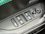 Peugeot 2008 1.2 PureTech Blue Lease Allure ✓2e Eigenaar✓360° Camera✓Draadloze telefoonlader✓Carplay✓6 bak✓Halfleder✓Navi✓Clima✓Cruise✓17'' Lmv✓Rijstrooksensor✓102pk✓Dealer onderhouden✓N.A.P✓Apk tot 04-2027