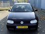 Volkswagen Golf 1.6 Trendline Inruilauto’s tegen vaste prijzen. Voor meer info: 0638140850 Bij de verkoop van gebruikte voertuigen door CD-Cars wordt geen standaard garantie verstrekt. De koper aanvaardt het voertuig in de staat waarin het zich bevindt op het moment van aankoop