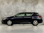 Lexus CT 200h Sport Automaat (APPLE CARPLAY, GROOT NAVI, CAMERA, SPORTSTOELEN, CRUISE, ALCANTARA, NIEUWSTAAT)