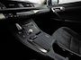 Lexus CT 200h Sport Automaat (APPLE CARPLAY, GROOT NAVI, CAMERA, SPORTSTOELEN, CRUISE, ALCANTARA, NIEUWSTAAT)
