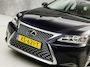 Lexus CT 200h Sport Automaat (APPLE CARPLAY, GROOT NAVI, CAMERA, SPORTSTOELEN, CRUISE, ALCANTARA, NIEUWSTAAT)