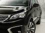 Peugeot 5008 1.2 PureTech Allure 7 Persoons Automaat (PANORAMADAK, APPLE CARPLAY, GROOT NAVI, 360 CAMERA, KEYLESS, SPORTSTOELEN, GETINT GLAS, LANE ASSIST, NIEUWSTAAT)