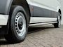 Volkswagen Crafter 35 2.0 TDI L3H3 RWD Camera Carplay Cruise Navigatie Laadruimte betimmert