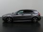 Mercedes-Benz A-klasse 180 Star Edition AMG Line | Night | Multibeam | Panoramadak | Sfeerverlichting | Stoelverwarming | Achteruitrijcamera |
