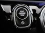 Mercedes-Benz A-klasse 180 Star Edition AMG Line | Night | Multibeam | Panoramadak | Sfeerverlichting | Stoelverwarming | Achteruitrijcamera |