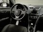Suzuki Swift 1.2 Base Sportief uiterlijk! | Airco | Bluetooth | 17" Lichtmetalen velgen | Airco | Lederen stuurwiel
