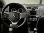 Suzuki Swift 1.2 Base Sportief uiterlijk! | Airco | Bluetooth | 17" Lichtmetalen velgen | Airco | Lederen stuurwiel