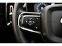 Volvo XC40 1.5 T2 Plus Dark Aut. [ Harman/Kardon Comfortstoelen Stoelverwarming Apple/Android ]