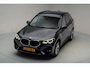 BMW X1 xDrive25e High Executive [ Leder Navi prof. HUD Stoelverwarming ]