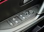 Peugeot 208 1.2T 100pk GT-Line | Climate control | Navigatie via Apple/Android | Trekhaak | 17" Lm velgen | Camera