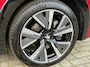 Peugeot 208 1.2T 100pk GT-Line | Climate control | Navigatie via Apple/Android | Trekhaak | 17" Lm velgen | Camera