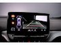 Volkswagen ID.4 Pro Business 77 kWh 204pk Automaat Trekhaak, Warmtepomp, Adaptive cruise control, Achteruitrijcamera, LED matrix koplampen, App connect, Parkeersensoren