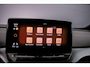 Volkswagen ID.4 Pro Business 77 kWh 204pk Automaat Trekhaak, Warmtepomp, Adaptive cruise control, Achteruitrijcamera, LED matrix koplampen, App connect, Parkeersensoren