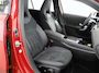 Mercedes-Benz A-klasse 180 Business Solution AMG | Night | Panoramadak | Multibeam | Widescreen | Achteruitrijcamera | Sfeerverlichting | Stoelverwarming |