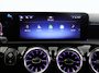 Mercedes-Benz A-klasse 180 Business Solution AMG | Night | Panoramadak | Multibeam | Widescreen | Achteruitrijcamera | Sfeerverlichting | Stoelverwarming |