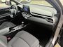 Toyota C-HR / C-HR+ 1.8 Hybrid Dynamic BLIND-SPOT STOEL/STUURVERWARMING CAMERA CLIMA PARK-SENSOREN KEYLESS AUTO-PARK 18" LM-VELGEN