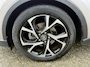 Toyota C-HR / C-HR+ 1.8 Hybrid Dynamic BLIND-SPOT STOEL/STUURVERWARMING CAMERA CLIMA PARK-SENSOREN KEYLESS AUTO-PARK 18" LM-VELGEN