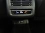 Volkswagen T-Roc 1.5 eTSI 150pk DSG R-Line | Navi | Trekhaak | Camera | Carplay