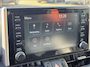 Toyota RAV4 2.5 Hybrid AWD Black Edition / Allseason Banden / Trekhaak 1650kg Trekgewicht / SCM Alarmcertificaat / Elektrisch Verstelbare Stoelen /