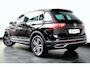 Volkswagen Tiguan 1.4 eHybrid 245 pk elegance 6-DSG | Wegklapbare Trekhaak | Achteruitrijcamera | Cruise control adaptief |