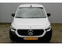 Mercedes-Benz Citan 110-95pk CDI L1 Pro. Dames en heren ondernemers: zeer nette Mercedes Citan, een praktische bedrijfswagen die u nog jaren tot dienst kan zijn. Airco, navigatie, telefoonvoorb., trekhaak, schuifdeur rechts etc.