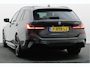 BMW 3-Serie Touring 330e Business Edition Plus M-sport Org NL, Panoramadak, M-Sportstoelen, Carbon, Camera, Elektr. Trekhaak, 19''