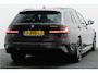BMW 3-Serie Touring 330e Business Edition Plus M-sport Org NL, Panoramadak, M-Sportstoelen, Carbon, Camera, Elektr. Trekhaak, 19''