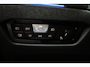 BMW 3-Serie Touring 330e Business Edition Plus M-sport Org NL, Panoramadak, M-Sportstoelen, Carbon, Camera, Elektr. Trekhaak, 19''