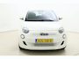 Fiat 500 Urban 42 kWh | Navigatie via Carplay | Climate control | Lichtmetalen velgen | Keyless start | DAB Radio | Bluetooth