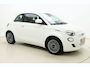 Fiat 500 Urban 42 kWh | Navigatie via Carplay | Climate control | Lichtmetalen velgen | Keyless start | DAB Radio | Bluetooth