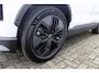 Volvo EX30 Cross Country P5 Long Range Plus Europa 69 kWh | Zwart lederen interieur | Extra getint glas achter | Stuurverwarming | Stoelverwarming voor | Warmtepomp | Apple carplay/ Android auto |