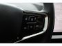 Volvo EX30 Cross Country P5 Long Range Plus Europa 69 kWh | Zwart lederen interieur | Extra getint glas achter | Stuurverwarming | Stoelverwarming voor | Warmtepomp | Apple carplay/ Android auto |