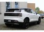 Volvo EX30 Cross Country P5 Long Range Plus Europa 69 kWh | Zwart lederen interieur | Extra getint glas achter | Stuurverwarming | Stoelverwarming voor | Warmtepomp | Apple carplay/ Android auto |