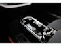 Volvo EX30 Cross Country P5 Long Range Plus Europa 69 kWh | Zwart lederen interieur | Extra getint glas achter | Stuurverwarming | Stoelverwarming voor | Warmtepomp | Apple carplay/ Android auto |