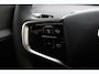 Volvo EX30 Cross Country P5 Long Range Plus Europa 69 kWh | Zwart lederen interieur | Extra getint glas achter | Stuurverwarming | Stoelverwarming voor | Warmtepomp | Apple carplay/ Android auto |