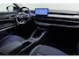 Jeep Avenger Summit 54 kWh | Electrische achterklep | Climate control | Camera | Keyless start | Navigatie via carplay | DAB Radio