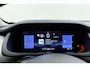 Jeep Avenger Summit 54 kWh | Electrische achterklep | Climate control | Camera | Keyless start | Navigatie via carplay | DAB Radio