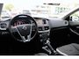 Volvo V40 T3 Automaat Dynamic Edition | Panoramadak | Climate Control | Stoelverwarming | Parkeercamera | Keyless Entree | Parkeersensoren voor + achter | Dealeronderhouden | High Performance Audio | Volvo on Call |