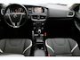 Volvo V40 T3 Automaat Dynamic Edition | Panoramadak | Climate Control | Stoelverwarming | Parkeercamera | Keyless Entree | Parkeersensoren voor + achter | Dealeronderhouden | High Performance Audio | Volvo on Call |