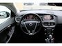 Volvo V40 T3 Automaat Dynamic Edition | Panoramadak | Climate Control | Stoelverwarming | Parkeercamera | Keyless Entree | Parkeersensoren voor + achter | Dealeronderhouden | High Performance Audio | Volvo on Call |