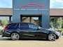 Mercedes-Benz C-klasse 300 E AMG Line | Panoramadak | Burmester | Trekhaak | HUD | Memory | Sfeerverlichting | Keyless | Apple Carplay