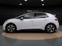 Volkswagen ID.3 Pro 58 kWh | Pano Dak | Camera | ACC | DCC | Steunhaak | Stuur-/Stoelverwarming | Matrix LED | 19'' |