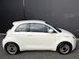 Fiat 500e Urban 42 kWh Airco - Apple carplay - Draadloze telefoonlader - Navigatie - Licht metalen velgen 16 inch - Cruise control - Led verlichting - Bluetooth - Keyless start - Elektrische ramen - Stuur leder - Stuur multifunctioneel
