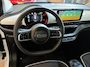 Fiat 500e Urban 42 kWh Airco - Apple carplay - Draadloze telefoonlader - Navigatie - Licht metalen velgen 16 inch - Cruise control - Led verlichting - Bluetooth - Keyless start - Elektrische ramen - Stuur leder - Stuur multifunctioneel