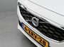 Volvo V40 Cross Country 1.6 T4 Ocean Race | Clima | Cruise | Multimedia/Navi | Leder | Elek. stoelen | Stoelverwarming | PDC + Camera |