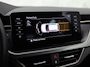 Skoda Kamiq 1.0 TSI Sport Automaat (VIRTUAL COCKPIT, 1e EIGENAAR, APPLE CARPLAY, GROOT NAVI, STOELVERWARMING, SPORTSTOELEN, GETINT GLAS, PARKEERSENSOREN, CRUISE, NIEUWSTAAT)