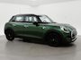 MINI Cooper 5-Deurs 1.5 136 PK 5-DEURS BRITISH RACING GREEN + CARBON BLACK LEDER SPORTINTERIEUR