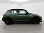 MINI Cooper 5-Deurs 1.5 136 PK 5-DEURS BRITISH RACING GREEN + CARBON BLACK LEDER SPORTINTERIEUR