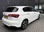 Fiat Tipo 1.4 Mirror Achteruitrijcamera - Airco - Parkeersensor achter - Licht metalen velgen 16 inch - Radio - Navigatie - Mistlampen - Led verlichting - Stuur multifunctioneel - Bluetooth - Cruise control - Ele
