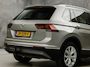 Volkswagen Tiguan 2.0 TSI 4Motion Highline 180Pk Automaat (PANORAMADAK, DYN AUDIO, VIRTUAL COCKPIT, MEMORY SEAT, LEDER, ZWART HEMEL, APPLE CARPLAY, CAMERA, STOELVERWARMING, ADAPTIVE CRUISE, TREKHAAK, GETINT GLAS, NIEUWSTAAT)